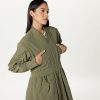 41HzdGNn9L.jpg Women's Double Layer Bomber Coat